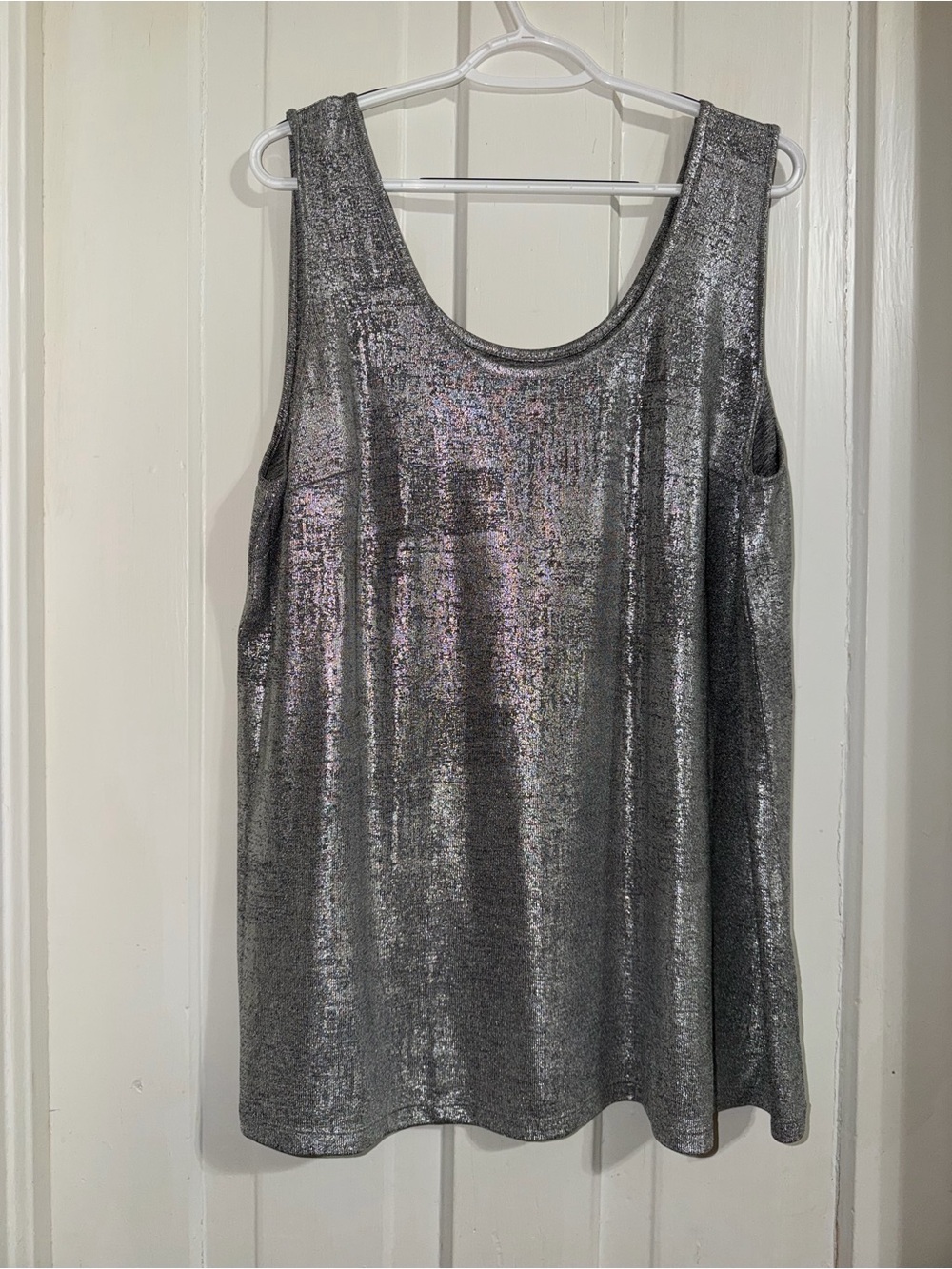 Women's size 18, size large shirt Roaman's‎ Metallic Silver Scoop Neck Tank